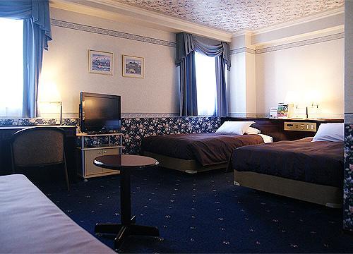 Kurume Station Hotel Buitenkant foto